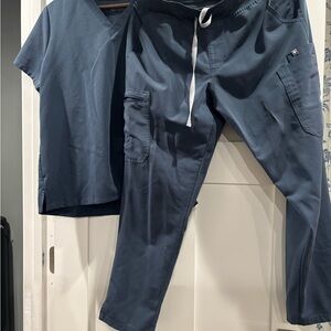 Figs Women's Scrub Set in Dark Blue